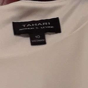 Soft white rich crepe Tahari pantsuit/jumpsuit